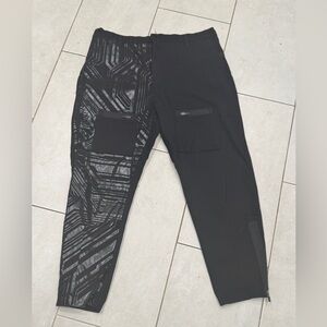 EUC XL NEO4IC sweatpants